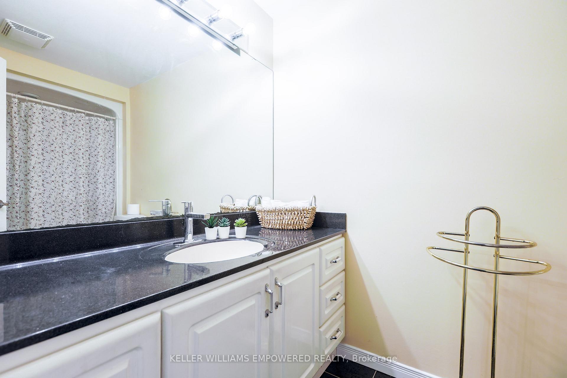 Photo 31 of 175 Simonston Boulevard, Markham, German Mills — HOMEH