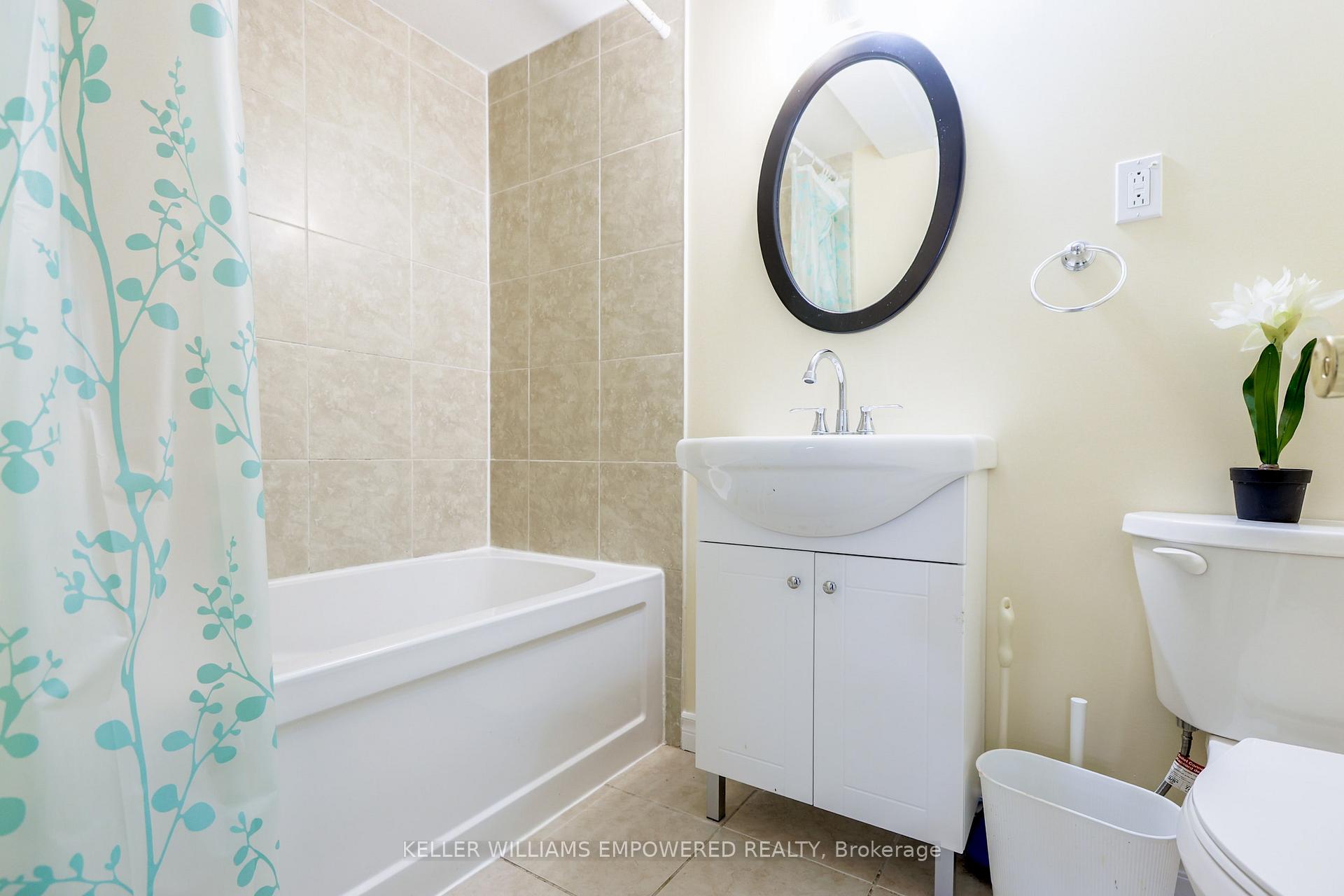 Photo 17 of 175 Simonston Boulevard, Markham, German Mills — HOMEH