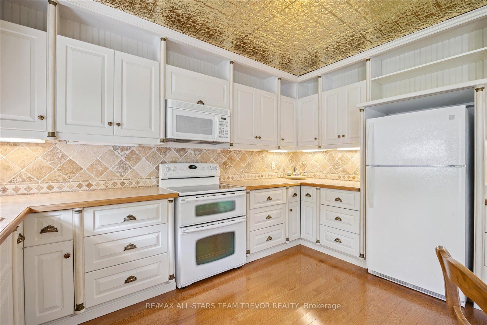 Photo 10 of 830 Norval Road, Georgina, Historic Lakeshore Communities — HOMEH
