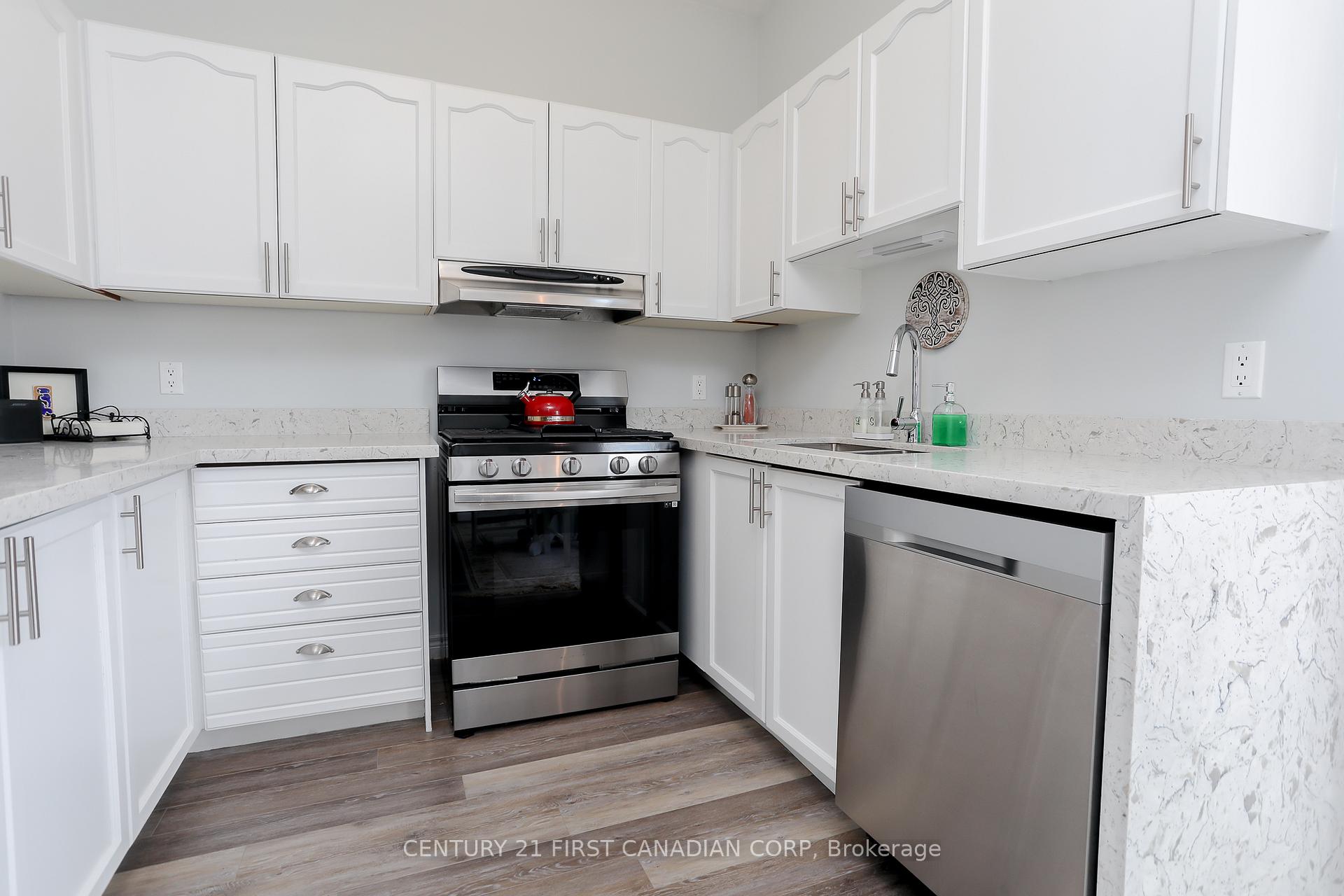 Photo 8 of Unit 10, 374 Front Street, Central Elgin, Port Stanley — HOMEH