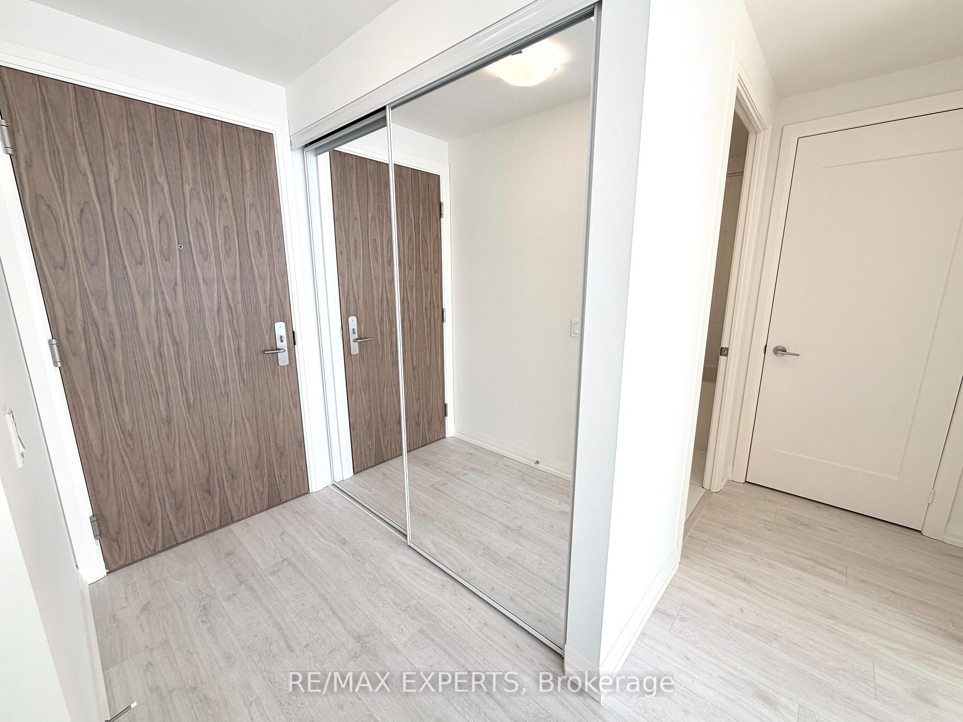 Photo 4 of Unit 2208, 27 Korda Gate, Vaughan, Concord — HOMEH