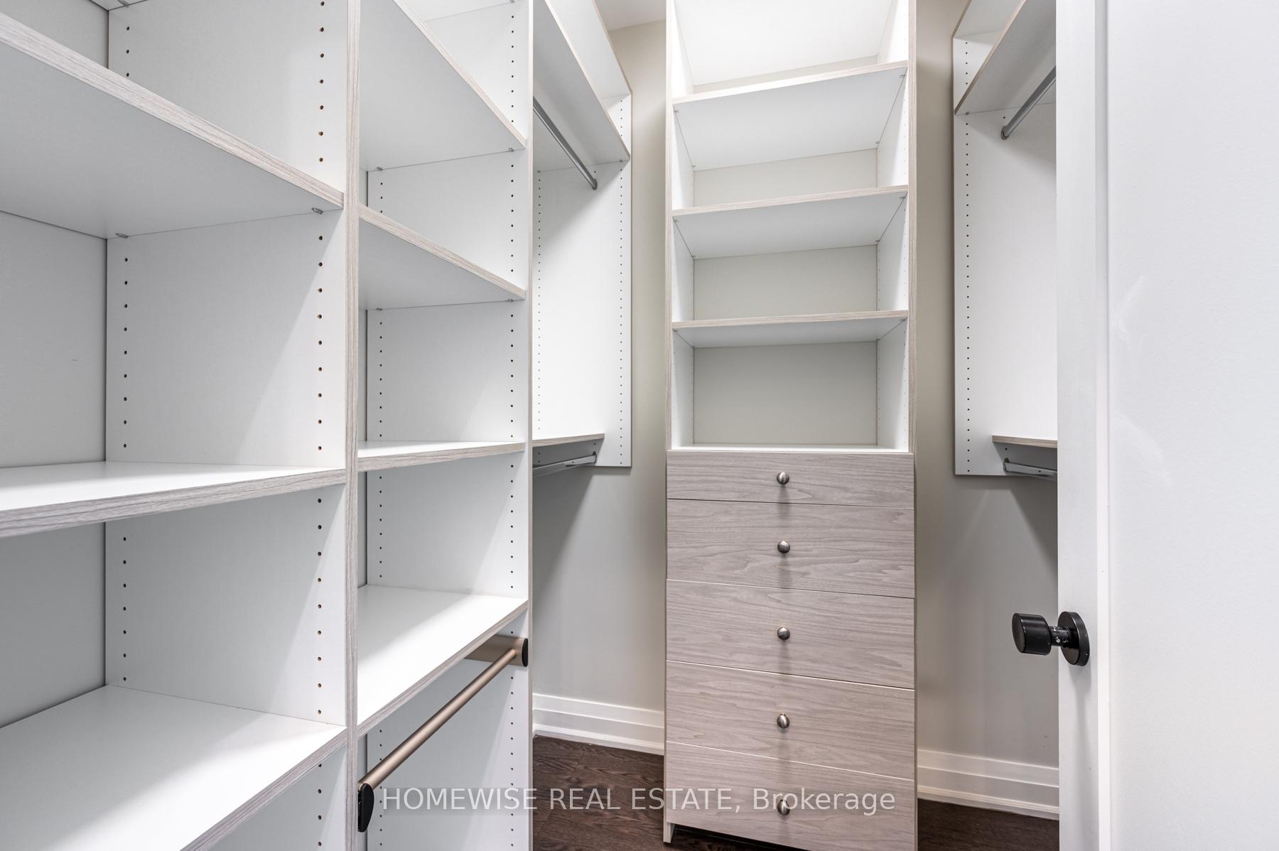 Photo 12 of 17 Earnscliffe Road, Toronto, Oakwood Village — HOMEH