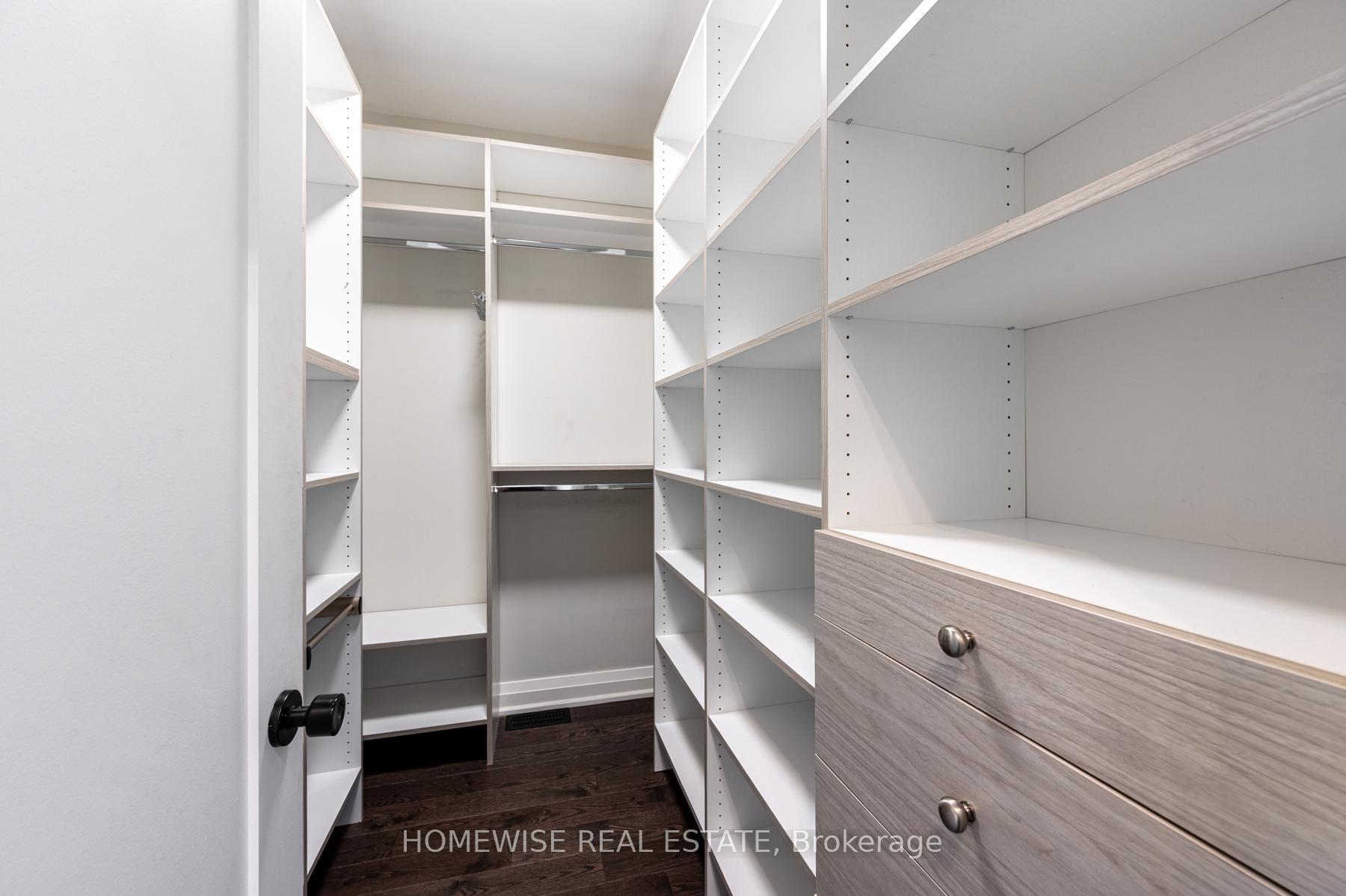 Photo 13 of 17 Earnscliffe Road, Toronto, Oakwood Village — HOMEH