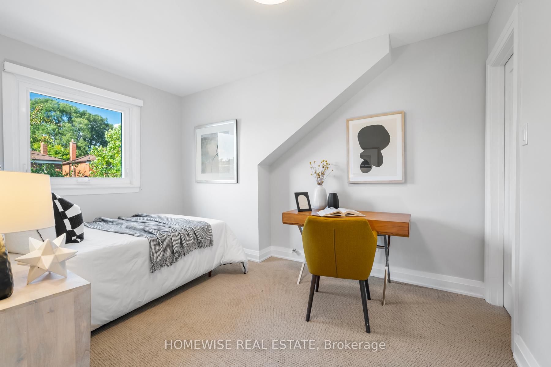 Photo 42 of 17 Earnscliffe Road, Toronto, Oakwood Village — HOMEH