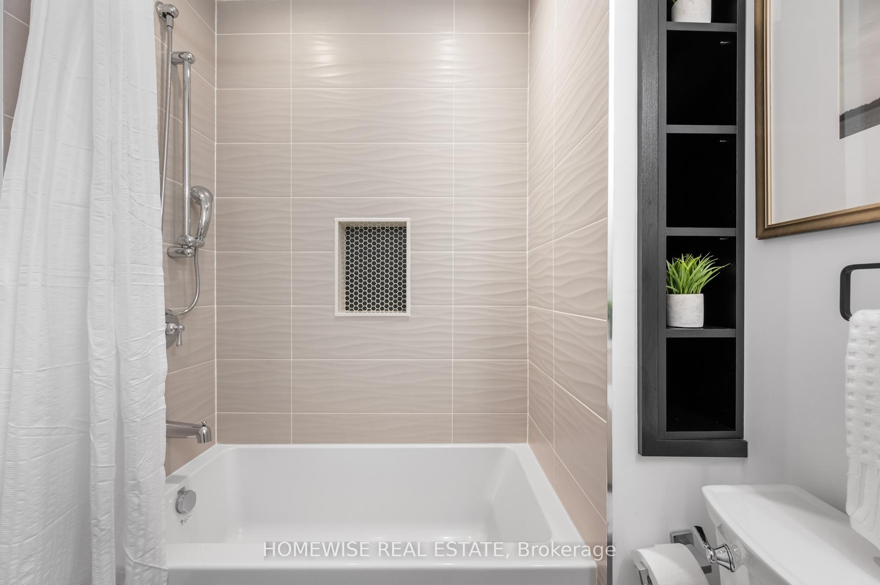 Photo 14 of 17 Earnscliffe Road, Toronto, Oakwood Village — HOMEH