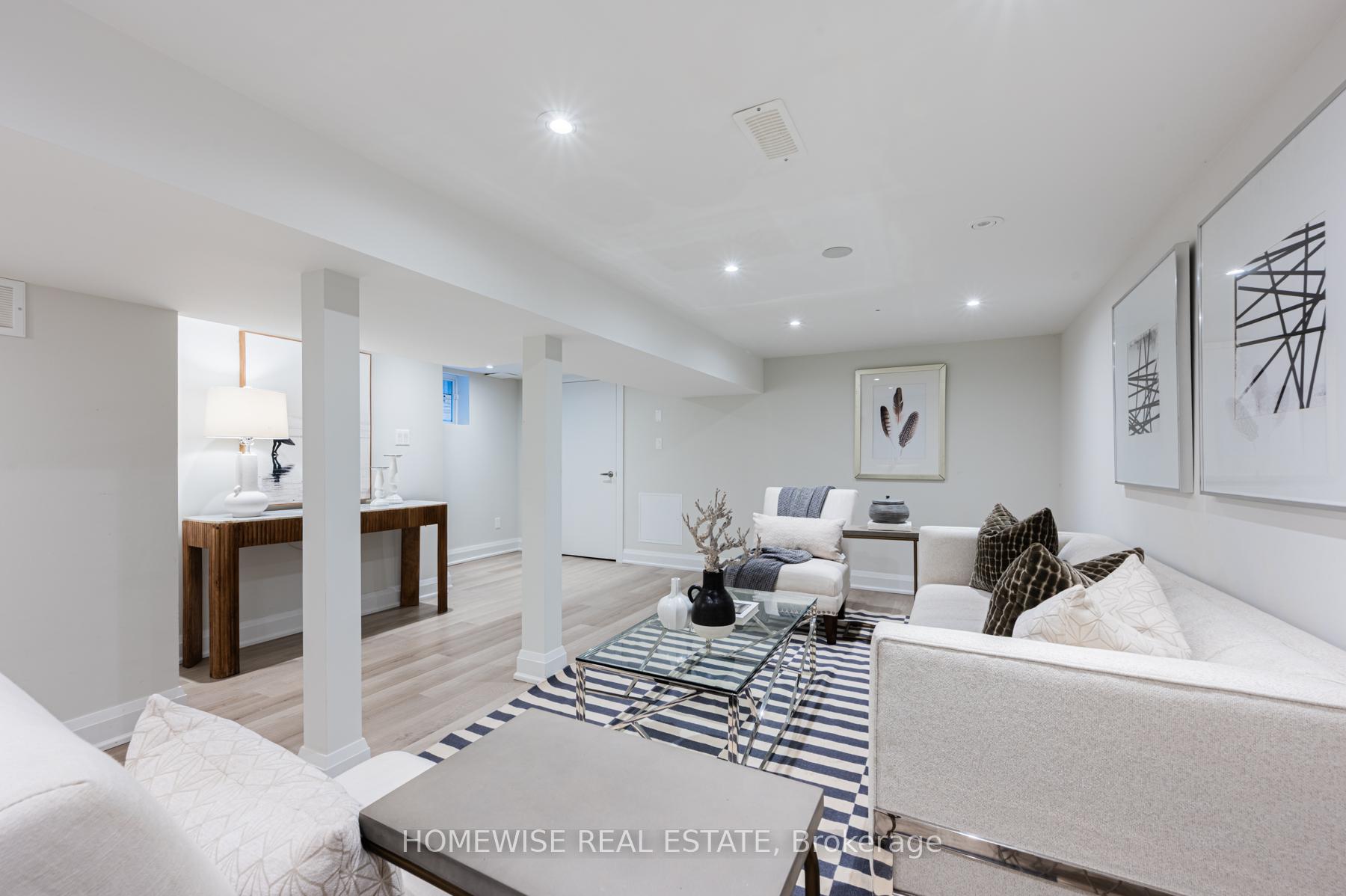 Photo 22 of 17 Earnscliffe Road, Toronto, Oakwood Village — HOMEH