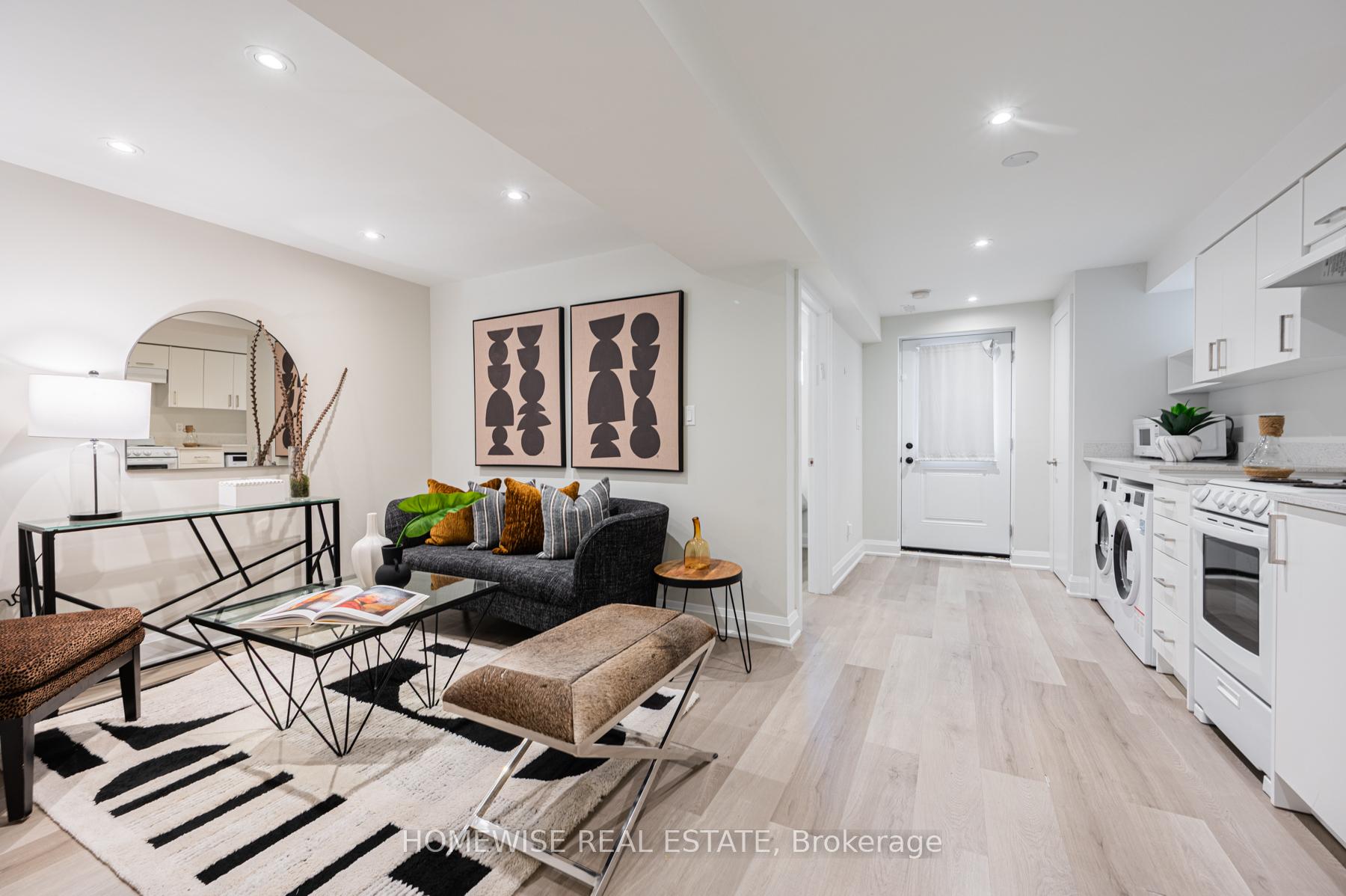 Photo 23 of 17 Earnscliffe Road, Toronto, Oakwood Village — HOMEH