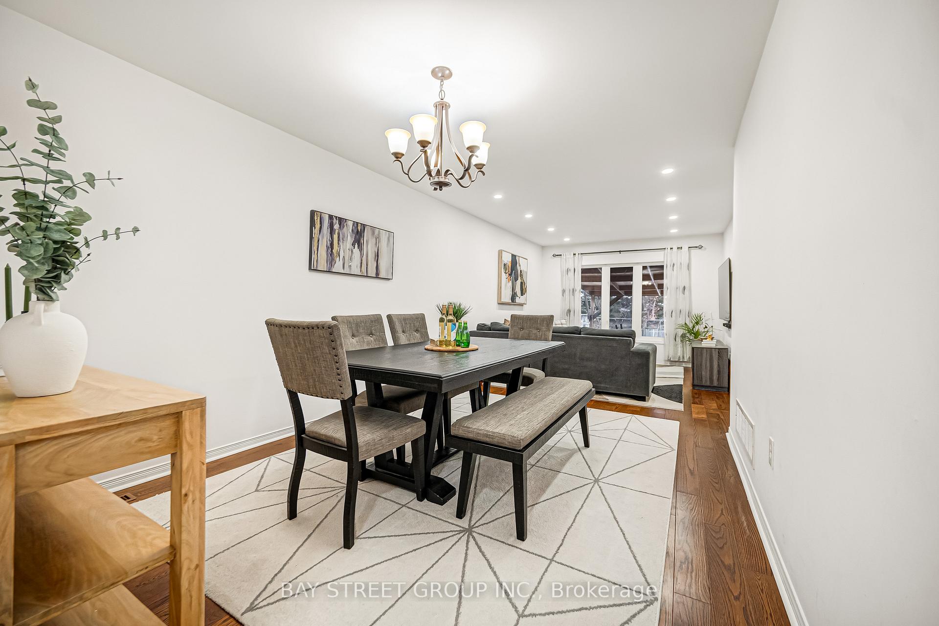 Photo 2 of 53 Brando Avenue, Markham, Middlefield — HOMEH
