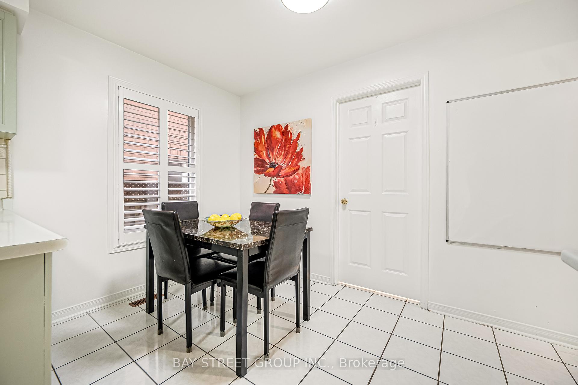 Photo 6 of 53 Brando Avenue, Markham, Middlefield — HOMEH