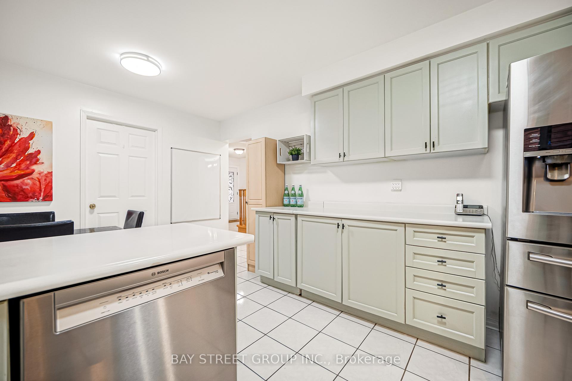 Photo 14 of 53 Brando Avenue, Markham, Middlefield — HOMEH