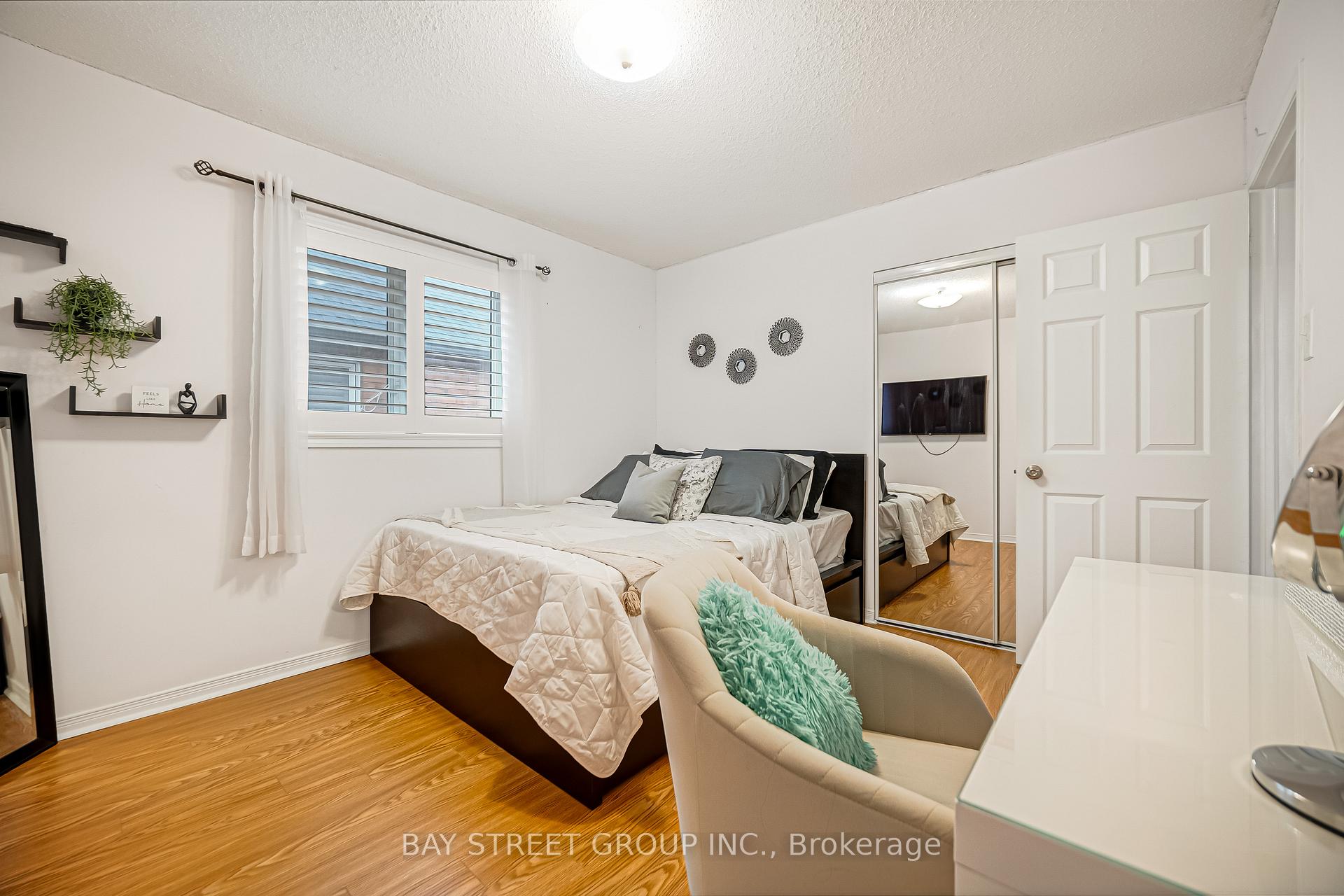 Photo 16 of 53 Brando Avenue, Markham, Middlefield — HOMEH
