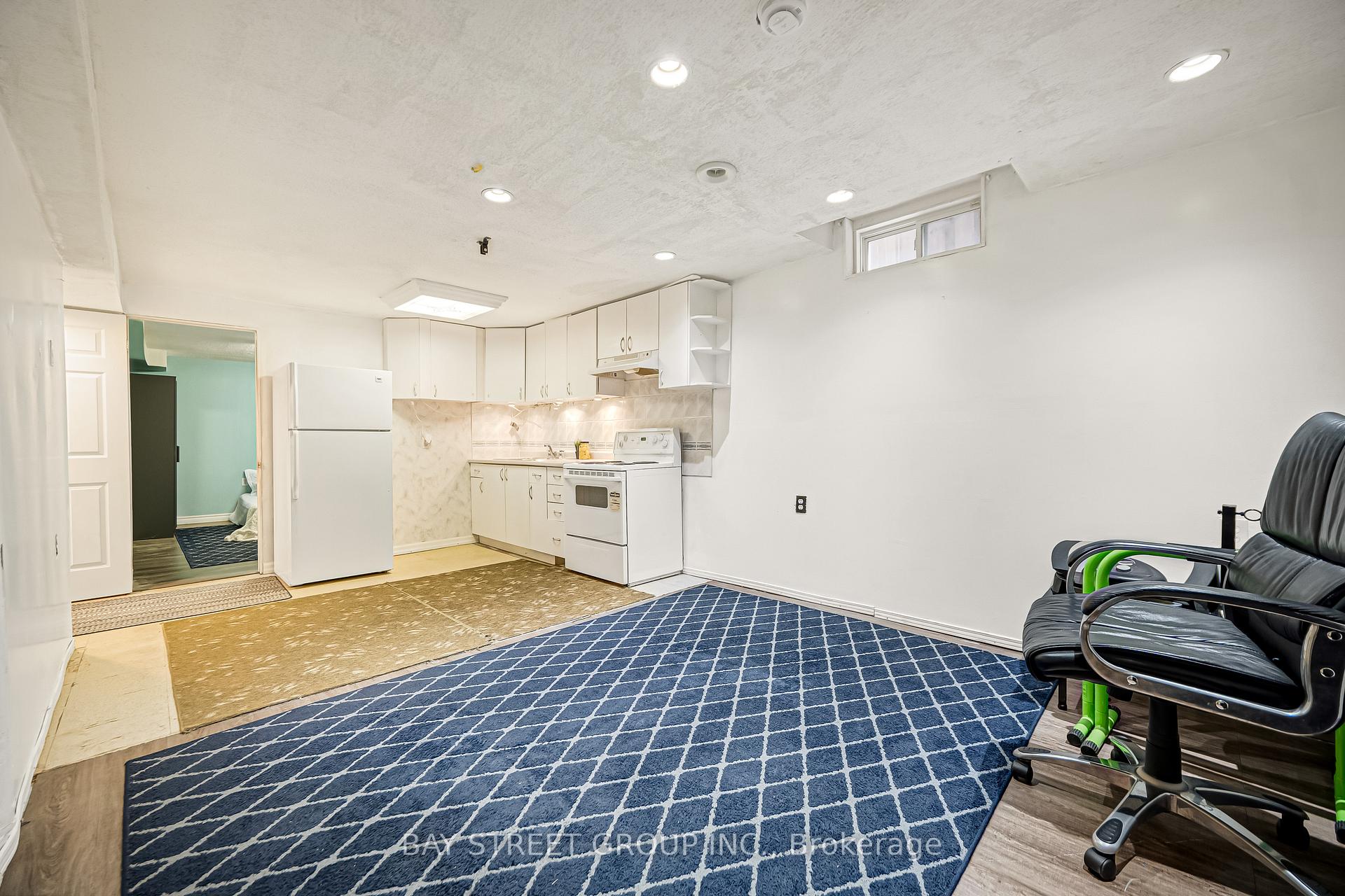 Photo 23 of 53 Brando Avenue, Markham, Middlefield — HOMEH