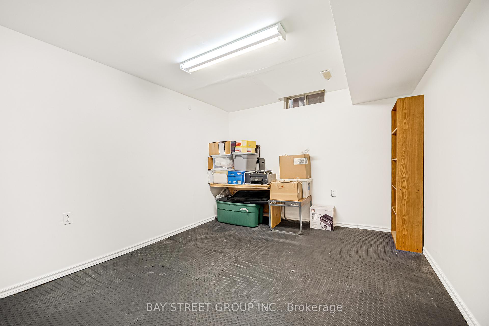 Photo 48 of 53 Brando Avenue, Markham, Middlefield — HOMEH