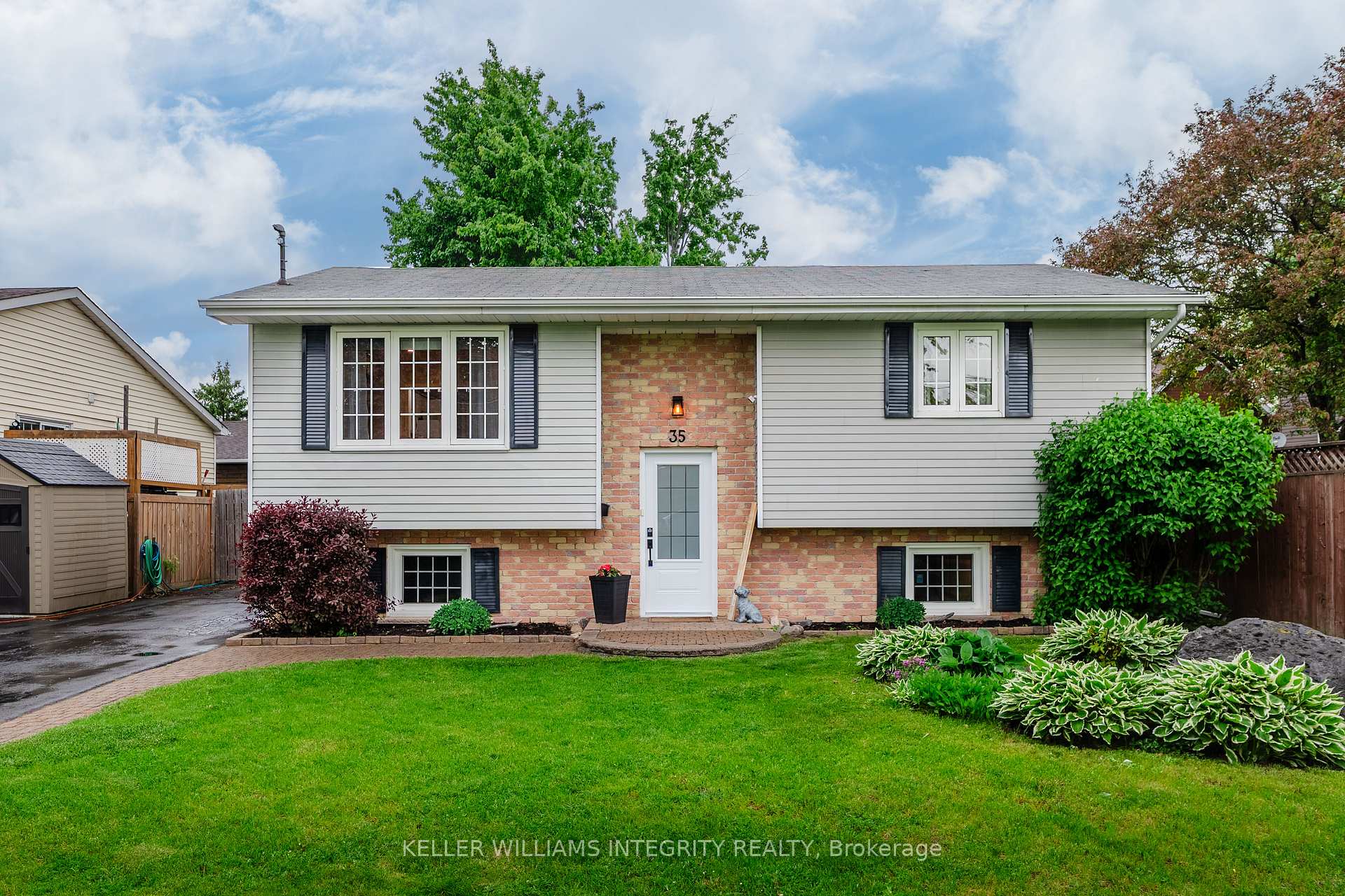 Photo 1 of 35 Wellington Street W, Cornwall — HOMEH