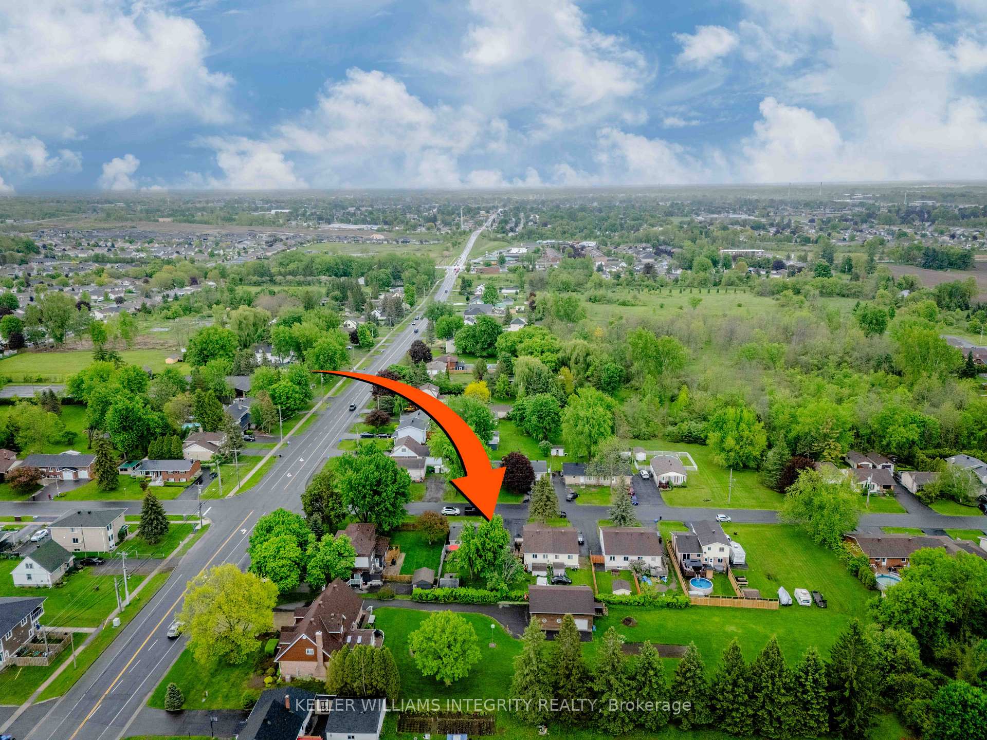 Photo 47 of 35 Wellington Street W, Cornwall — HOMEH