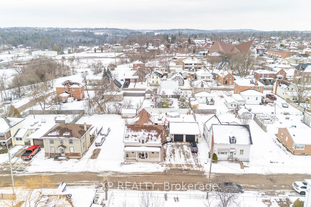 Photo 31 of 113 Bank Street N, Renfrew — HOMEH