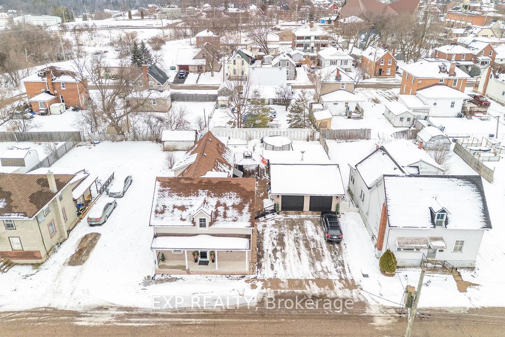 Photo 26 of 113 Bank Street N, Renfrew — HOMEH