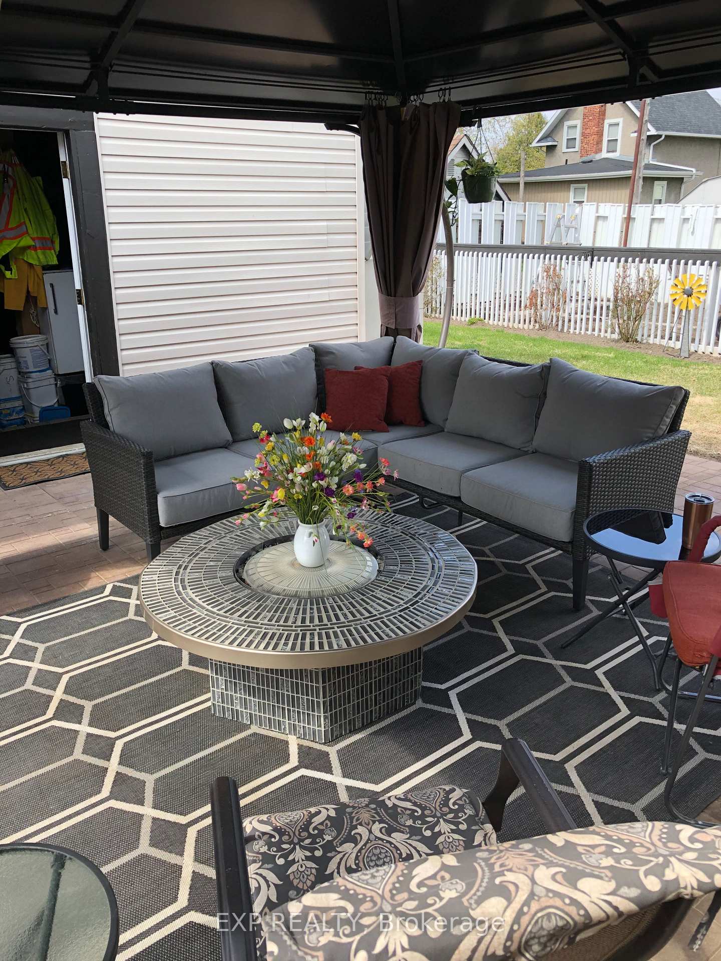 Photo 30 of 113 Bank Street N, Renfrew — HOMEH