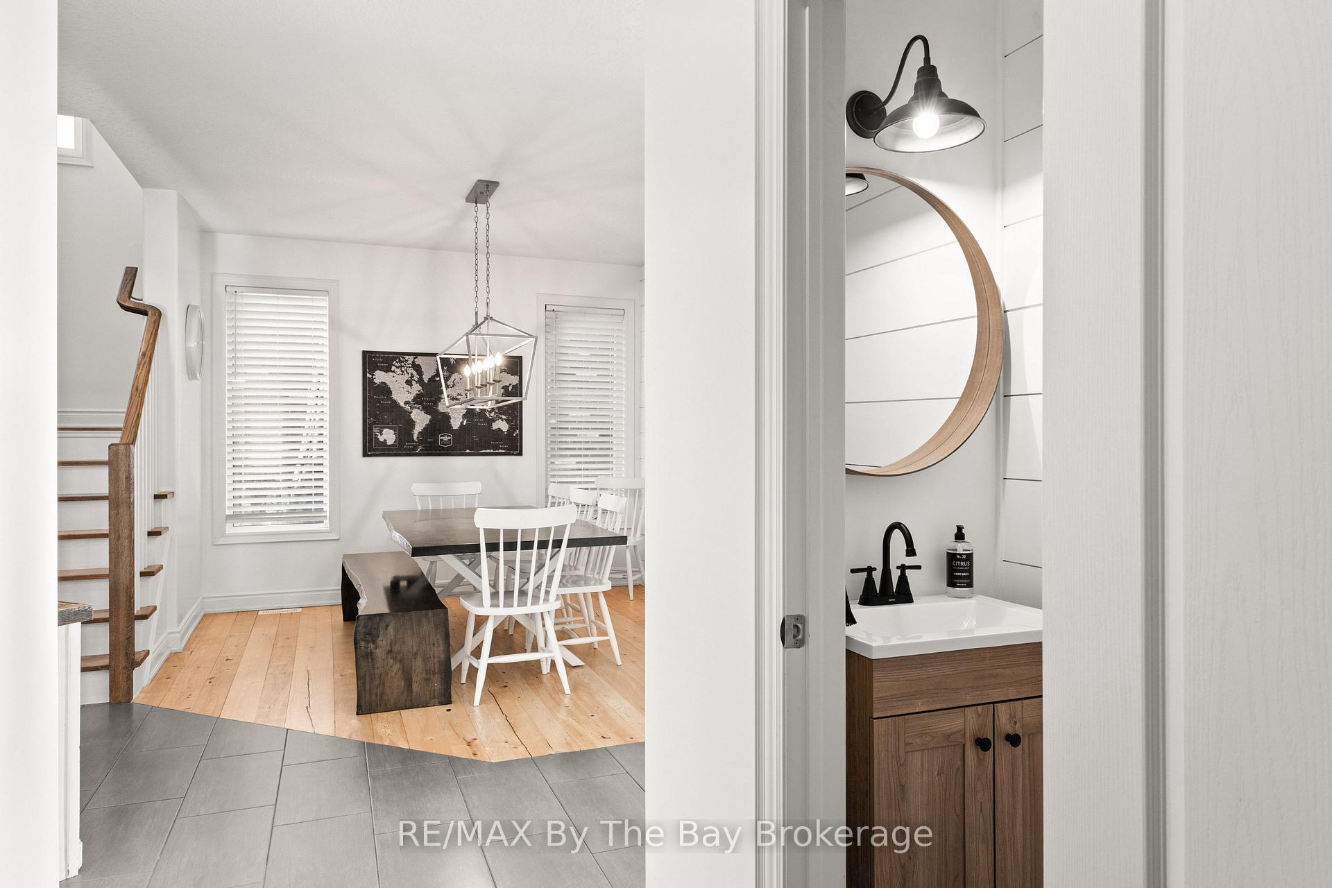 Photo 2 of 77 Lockerbie Crescent, Collingwood — HOMEH