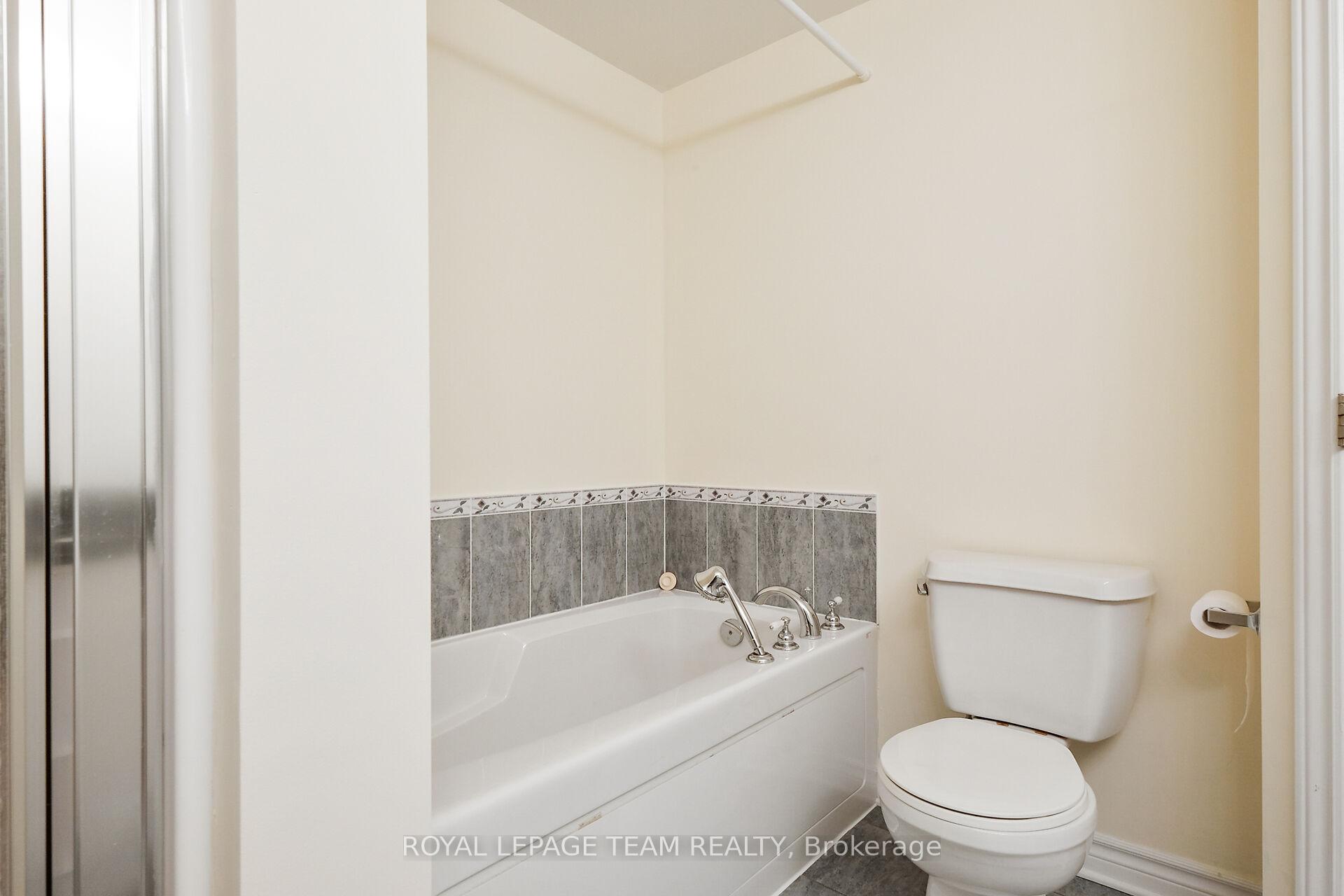 Photo 23 of Unit 804, 200 Rideau Street, Ottawa, Sandy Hill — HOMEH