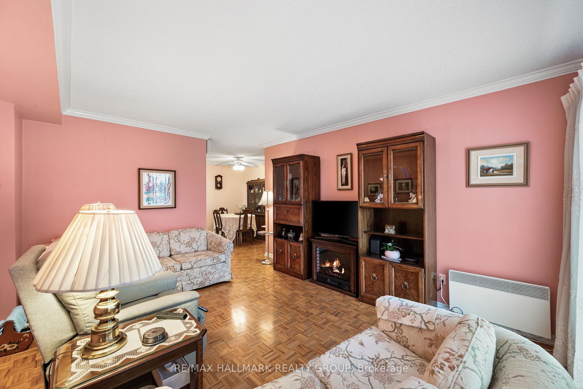Photo 9 of Unit 1007, 158 B Mcarthur Avenue, Ottawa, Vanier — HOMEH