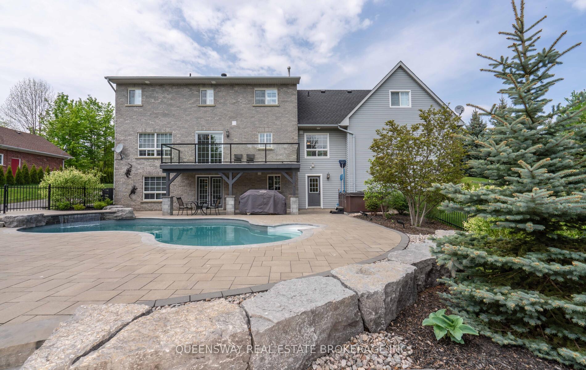 Photo 32 of 1841 Forest Valley Drive, Innisfil, Rural Innisfil — HOMEH