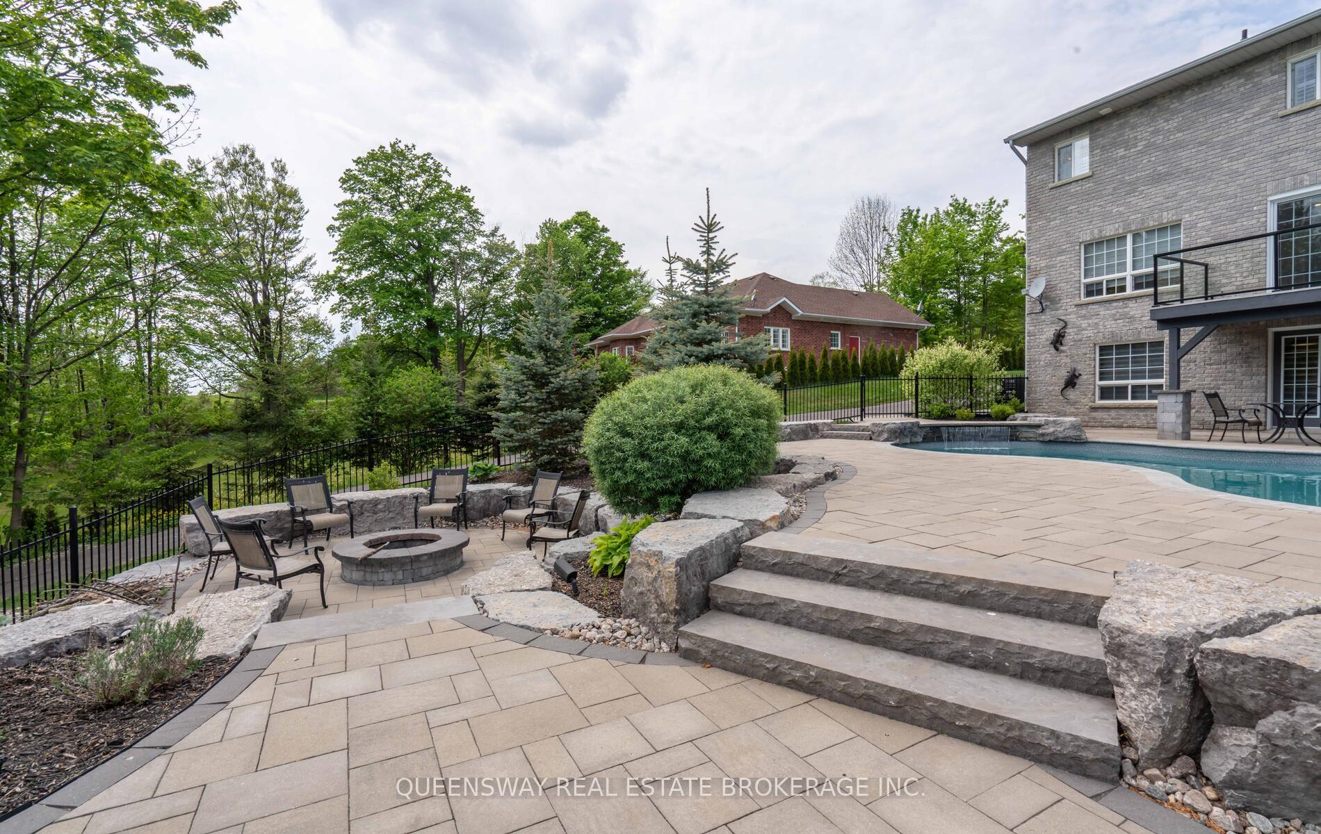 Photo 33 of 1841 Forest Valley Drive, Innisfil, Rural Innisfil — HOMEH