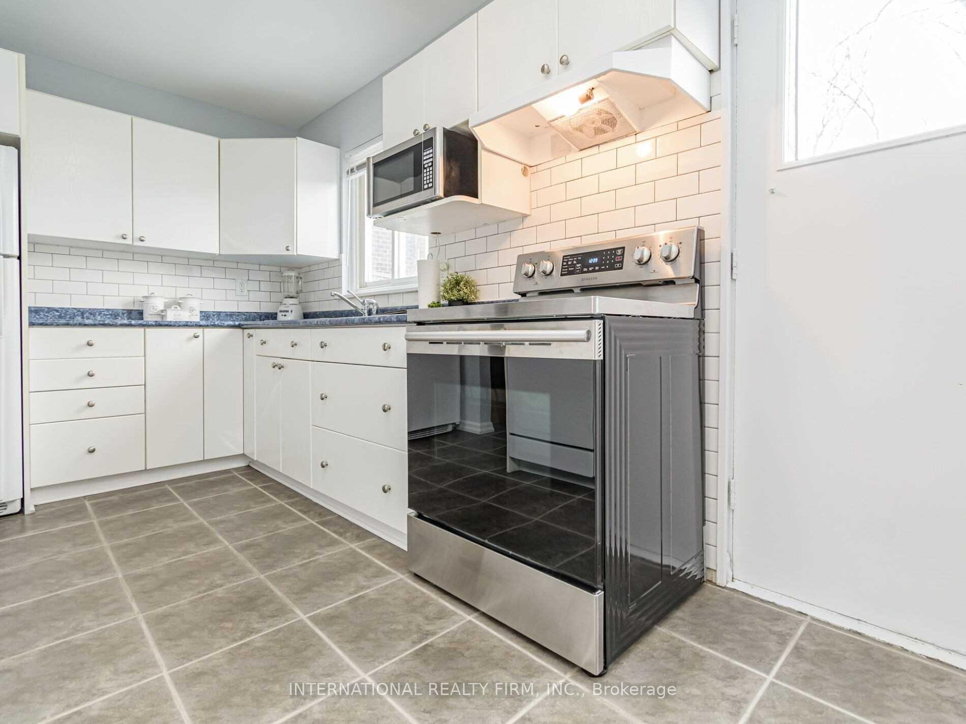 Photo 6 of Unit 59, 318 Laurier Avenue, Milton, Old Milton — HOMEH