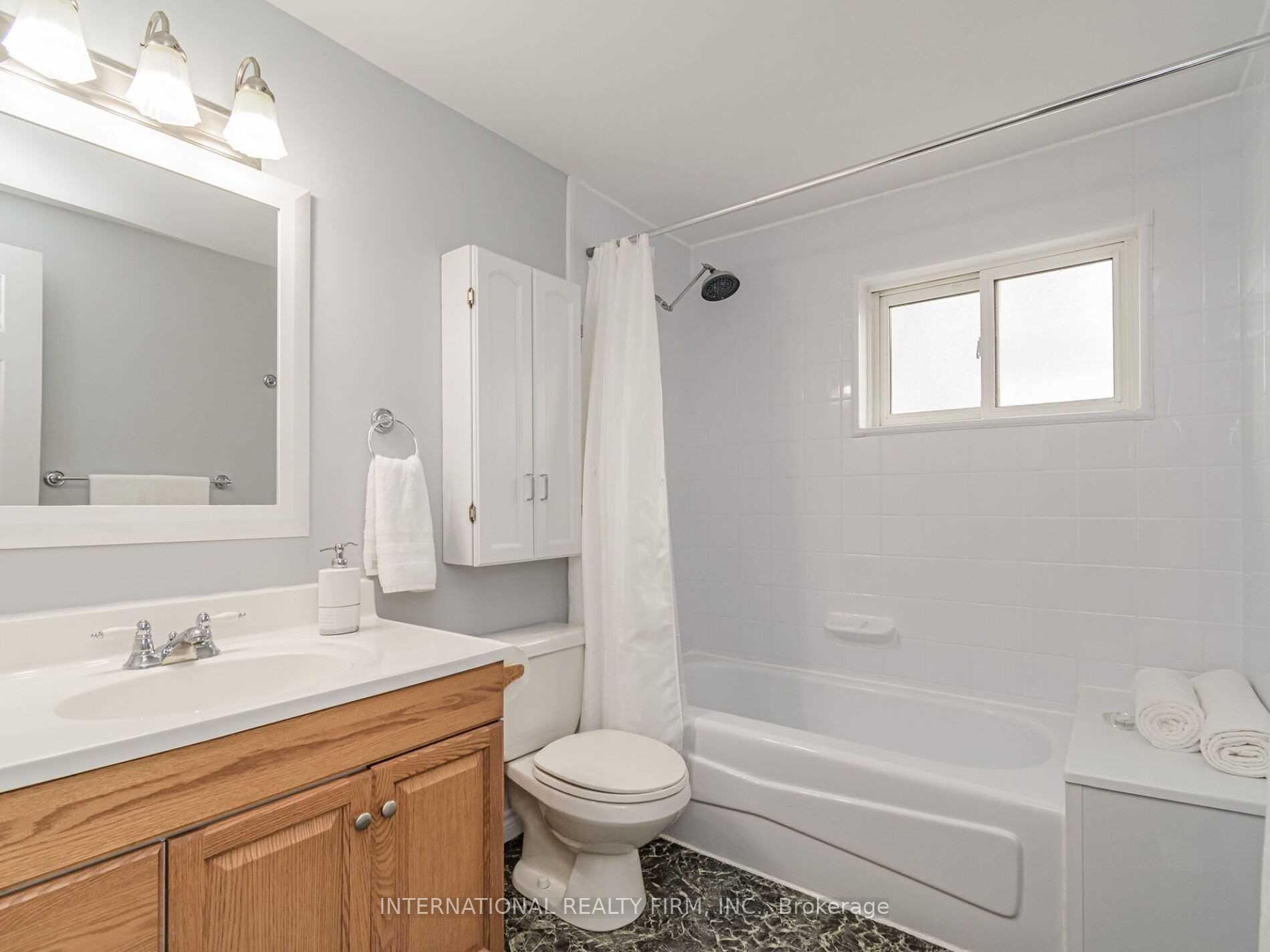 Photo 10 of Unit 59, 318 Laurier Avenue, Milton, Old Milton — HOMEH