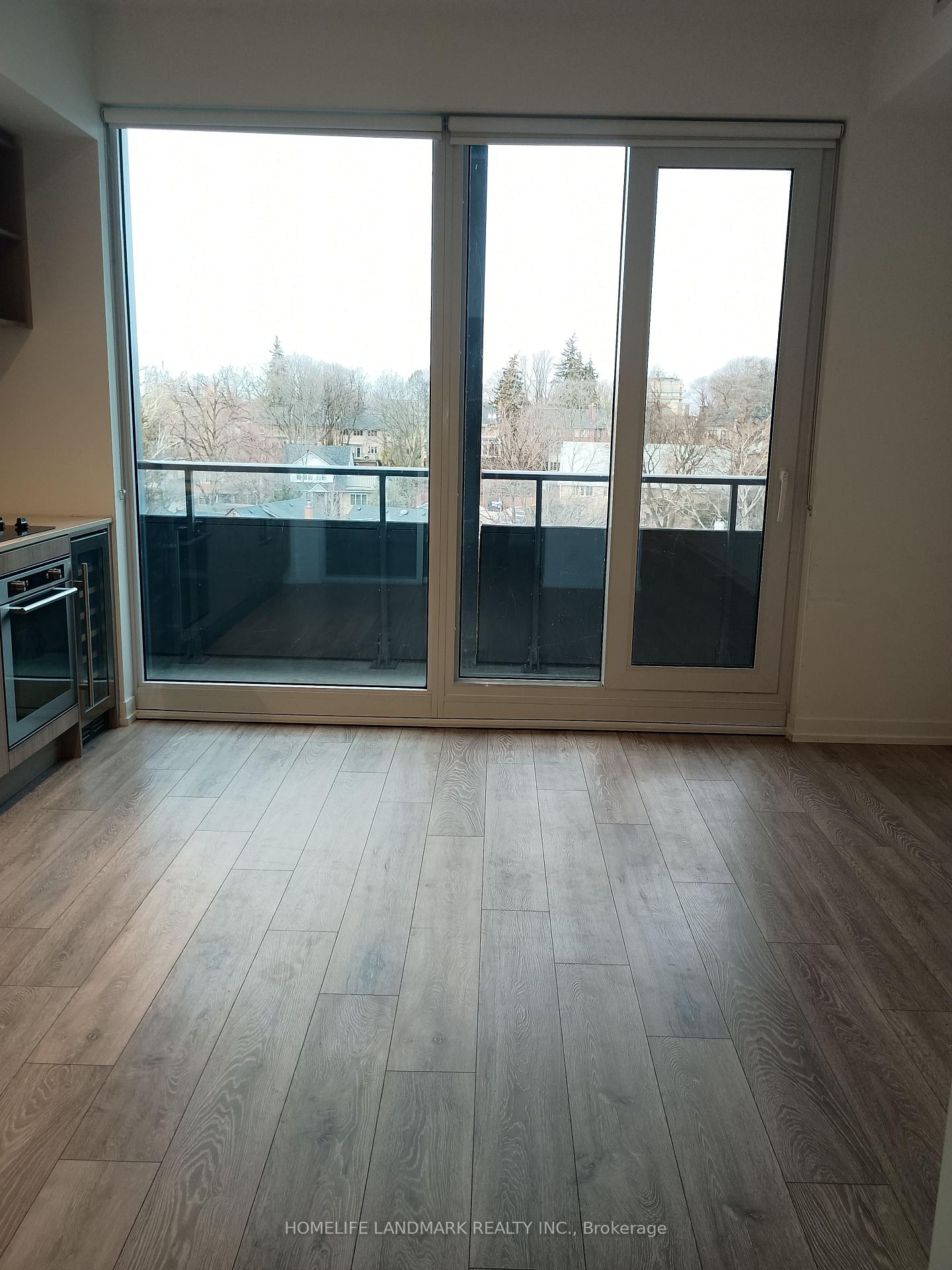 Photo 3 of Unit 822, 2020 Bathurst Street, Toronto, Humewood-Cedarvale — HOMEH