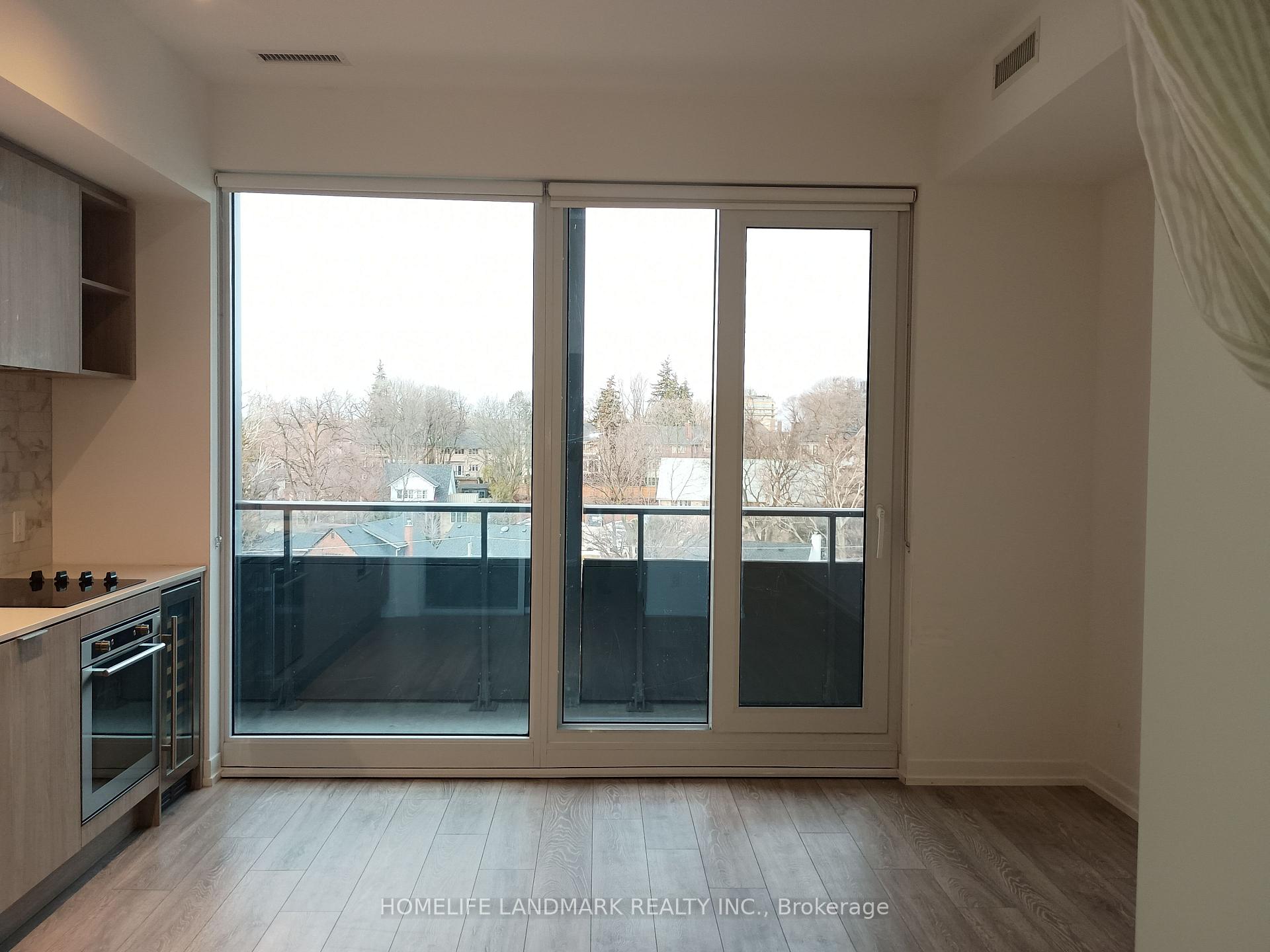Photo 5 of Unit 822, 2020 Bathurst Street, Toronto, Humewood-Cedarvale — HOMEH