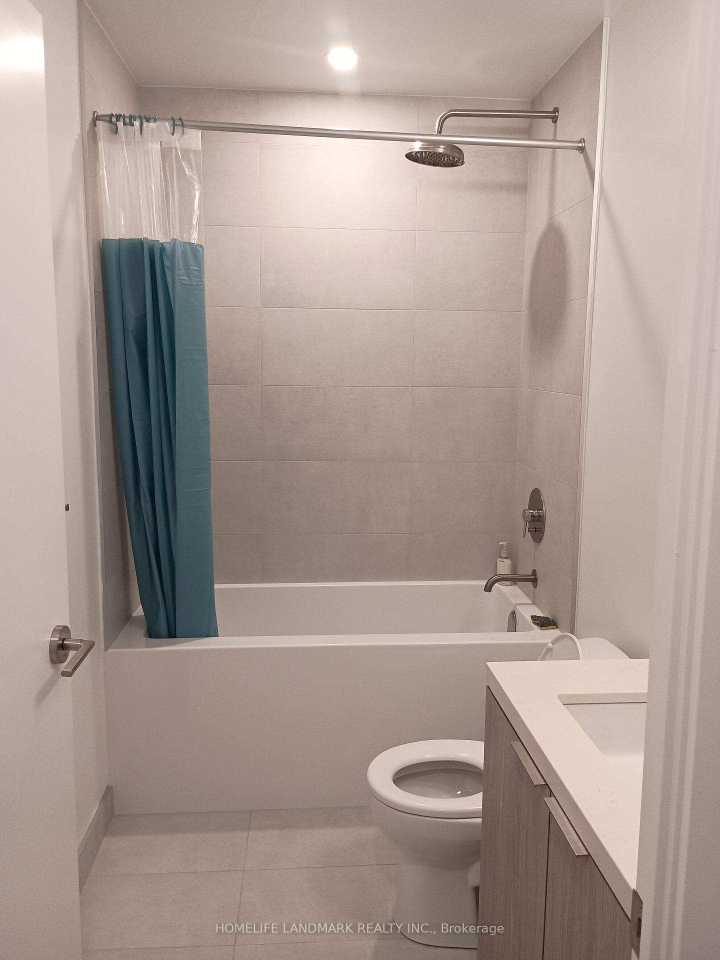 Photo 8 of Unit 822, 2020 Bathurst Street, Toronto, Humewood-Cedarvale — HOMEH