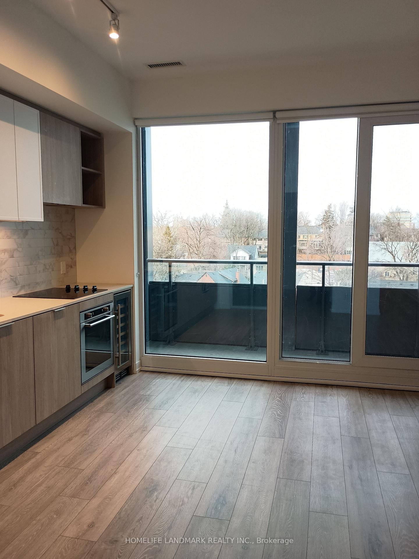 Photo 9 of Unit 822, 2020 Bathurst Street, Toronto, Humewood-Cedarvale — HOMEH