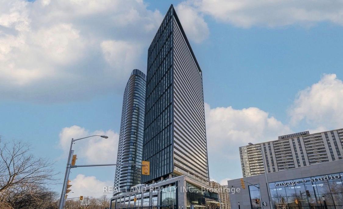 Front of Unit 3510, 575 Bloor Street E