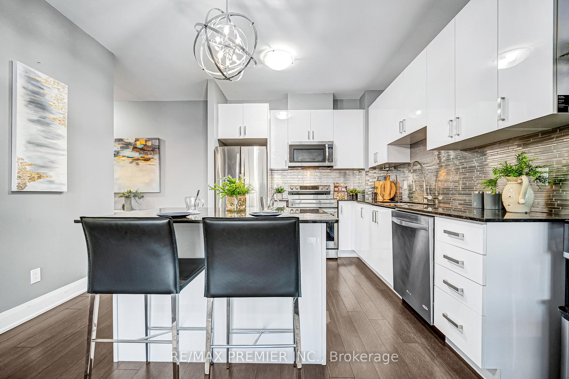 Photo 11 of Unit 2001, 2900 Highway 7, Vaughan, Concord — HOMEH