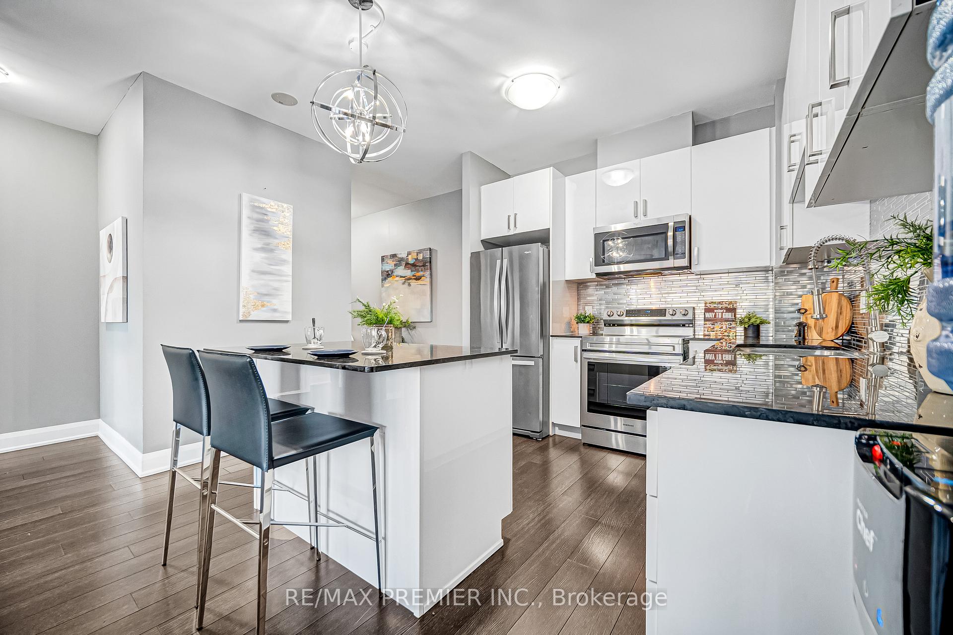 Photo 7 of Unit 2001, 2900 Highway 7, Vaughan, Concord — HOMEH