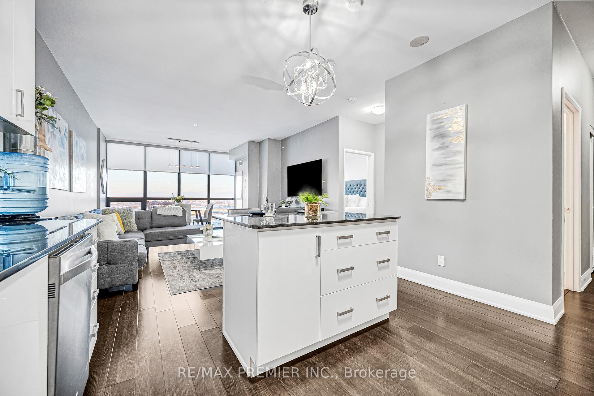 Photo 6 of Unit 2001, 2900 Highway 7, Vaughan, Concord — HOMEH