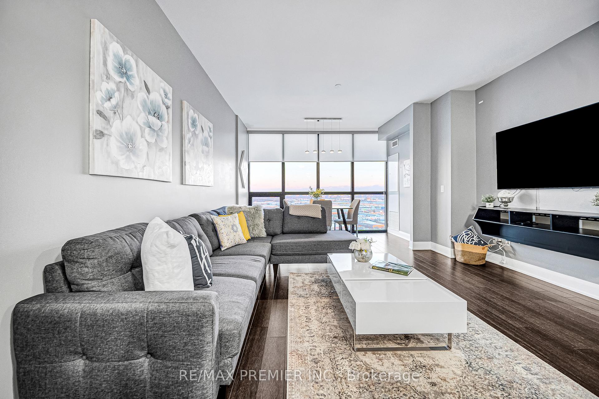 Photo 12 of Unit 2001, 2900 Highway 7, Vaughan, Concord — HOMEH