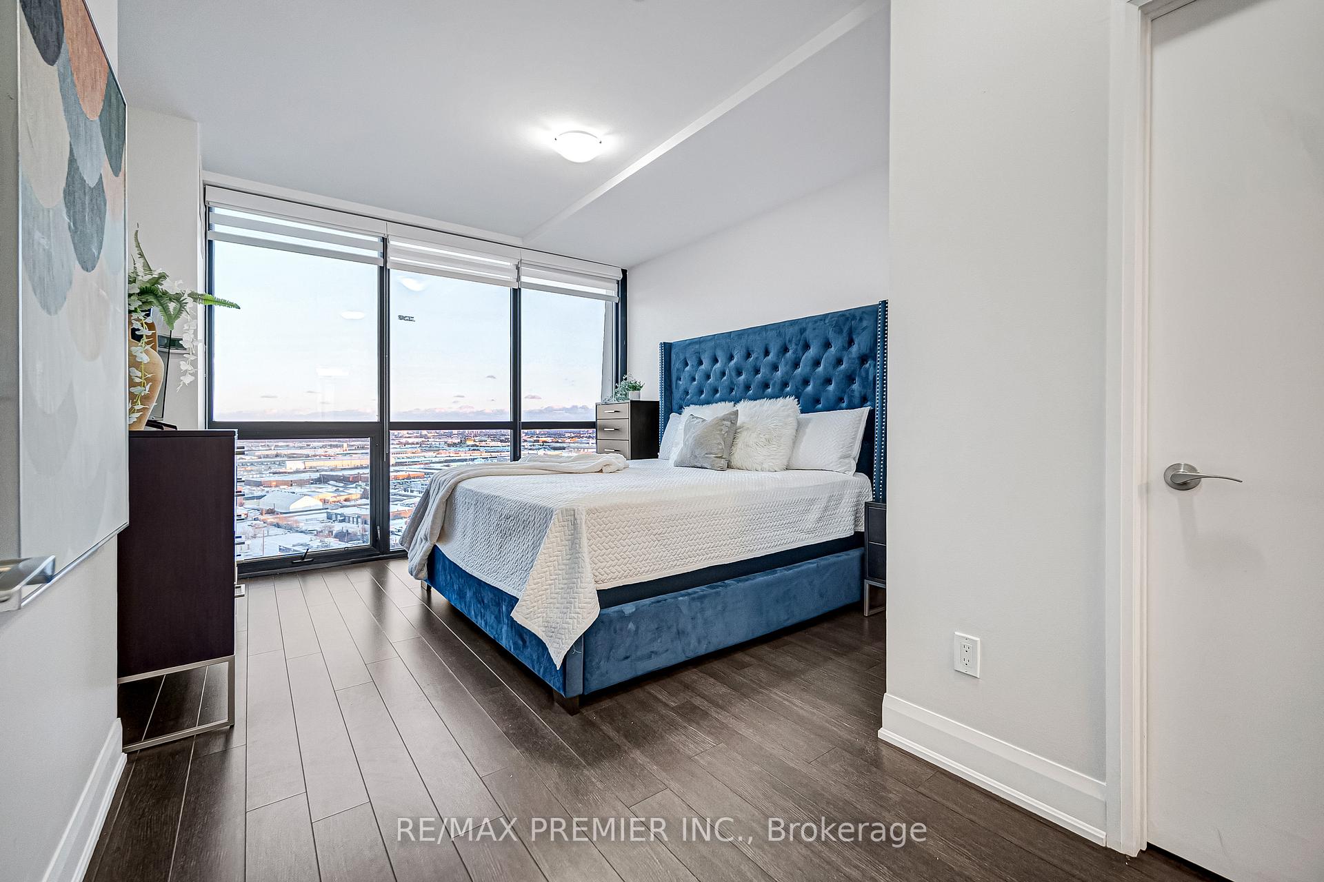 Photo 18 of Unit 2001, 2900 Highway 7, Vaughan, Concord — HOMEH