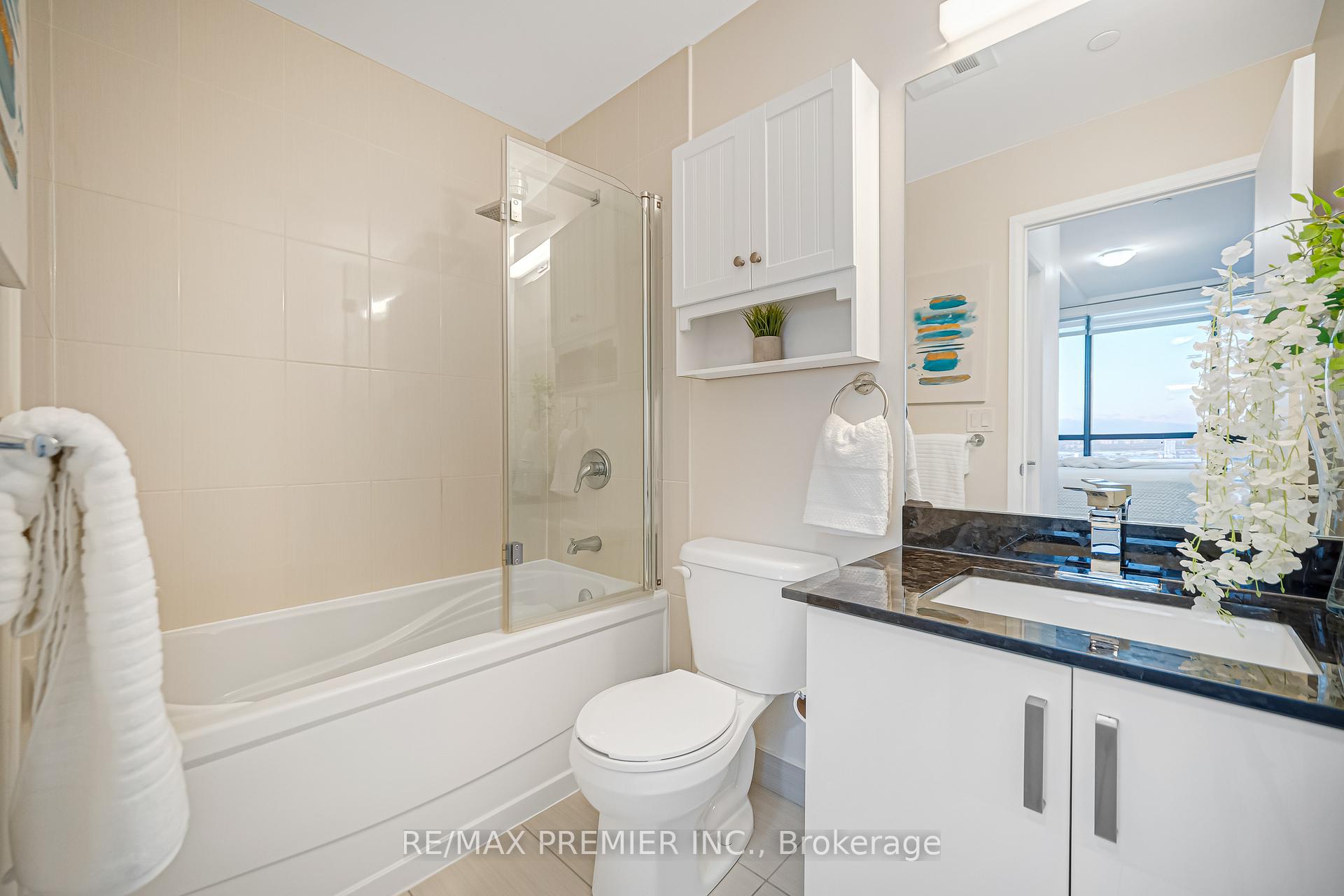 Photo 26 of Unit 2001, 2900 Highway 7, Vaughan, Concord — HOMEH