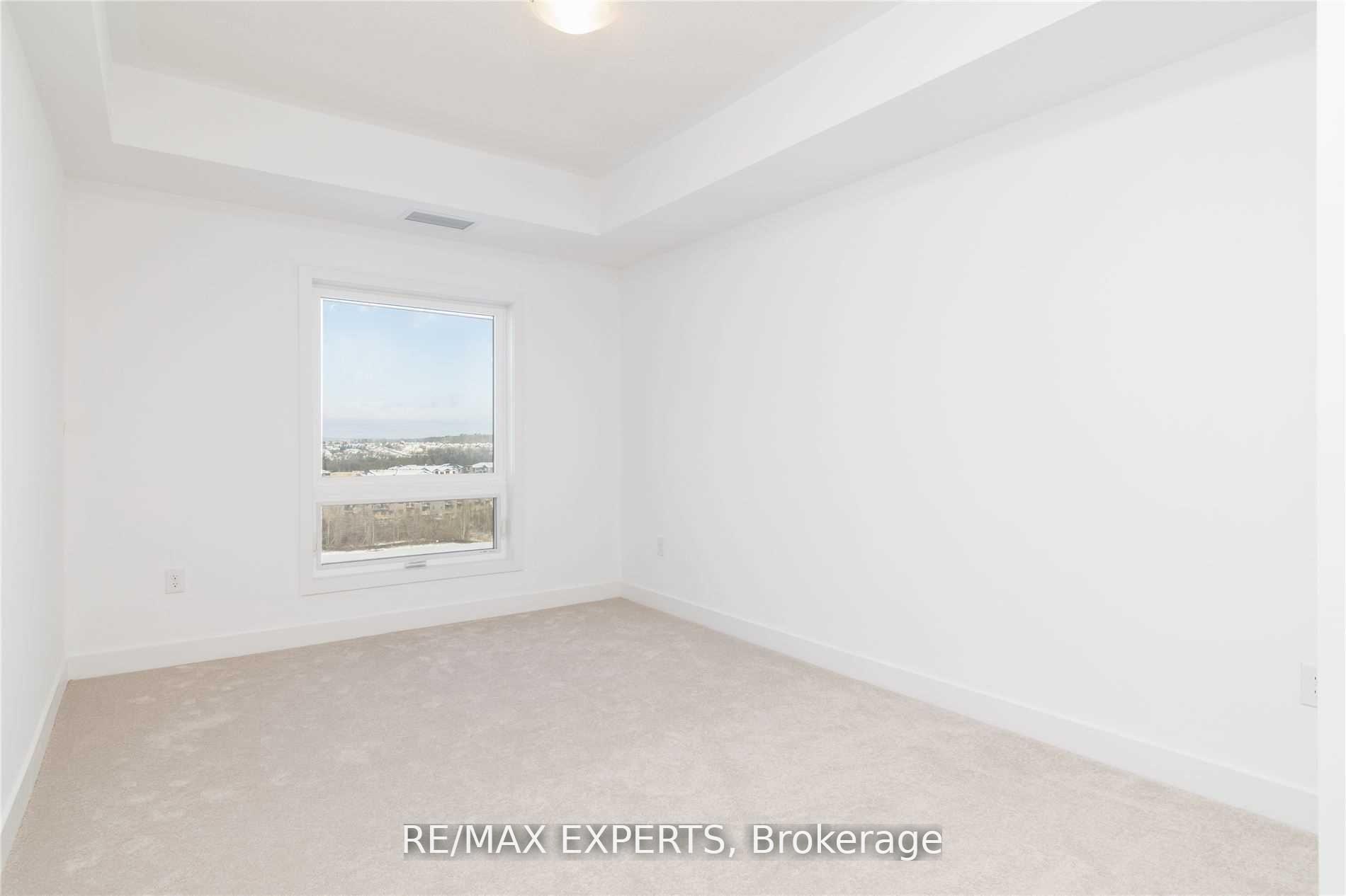 Photo 3 of Unit 604, 4 Spice Way, Barrie, Rural Barrie Southeast — HOMEH