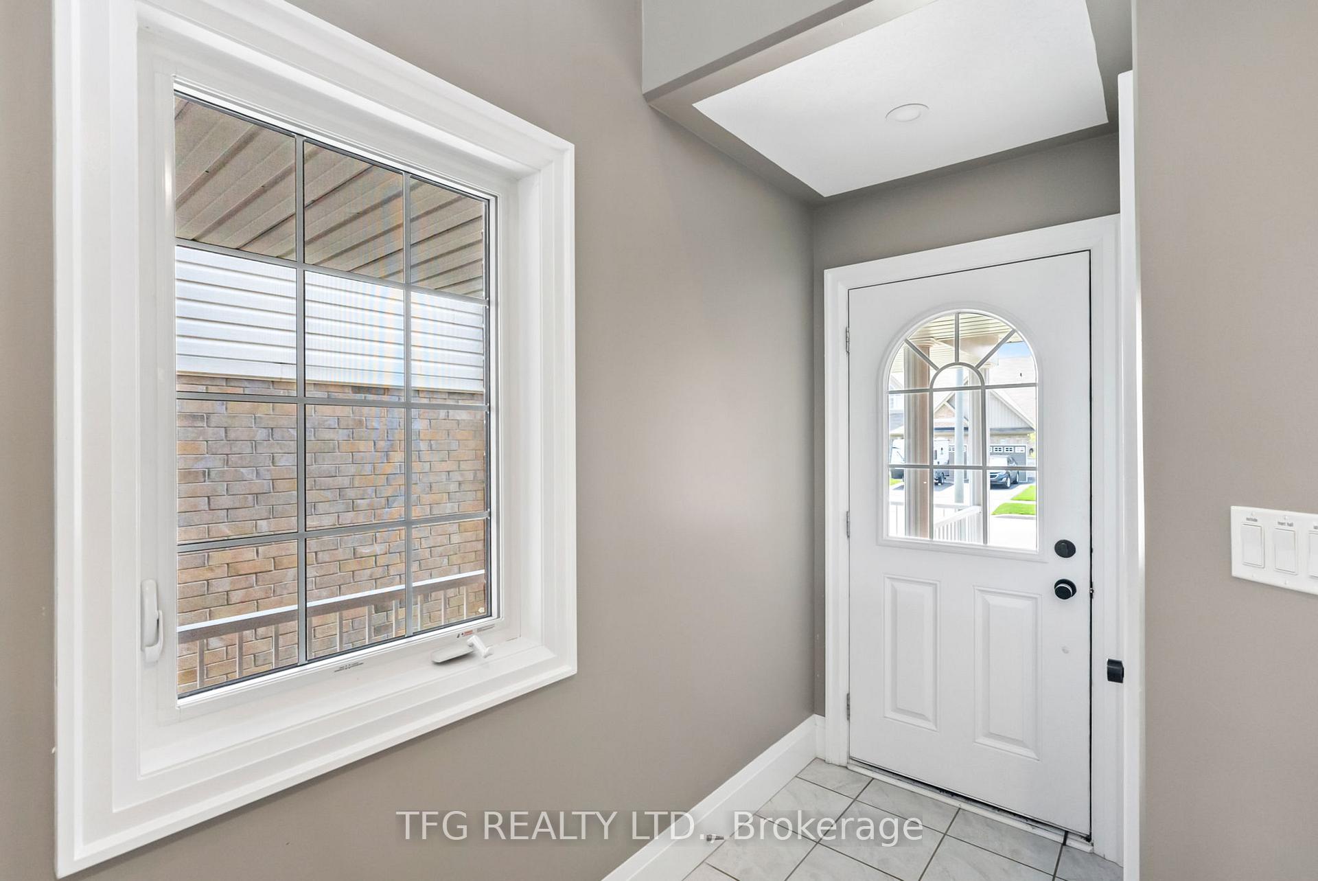 Photo 4 of 103 Mallory Street, Clarington, Courtice — HOMEH