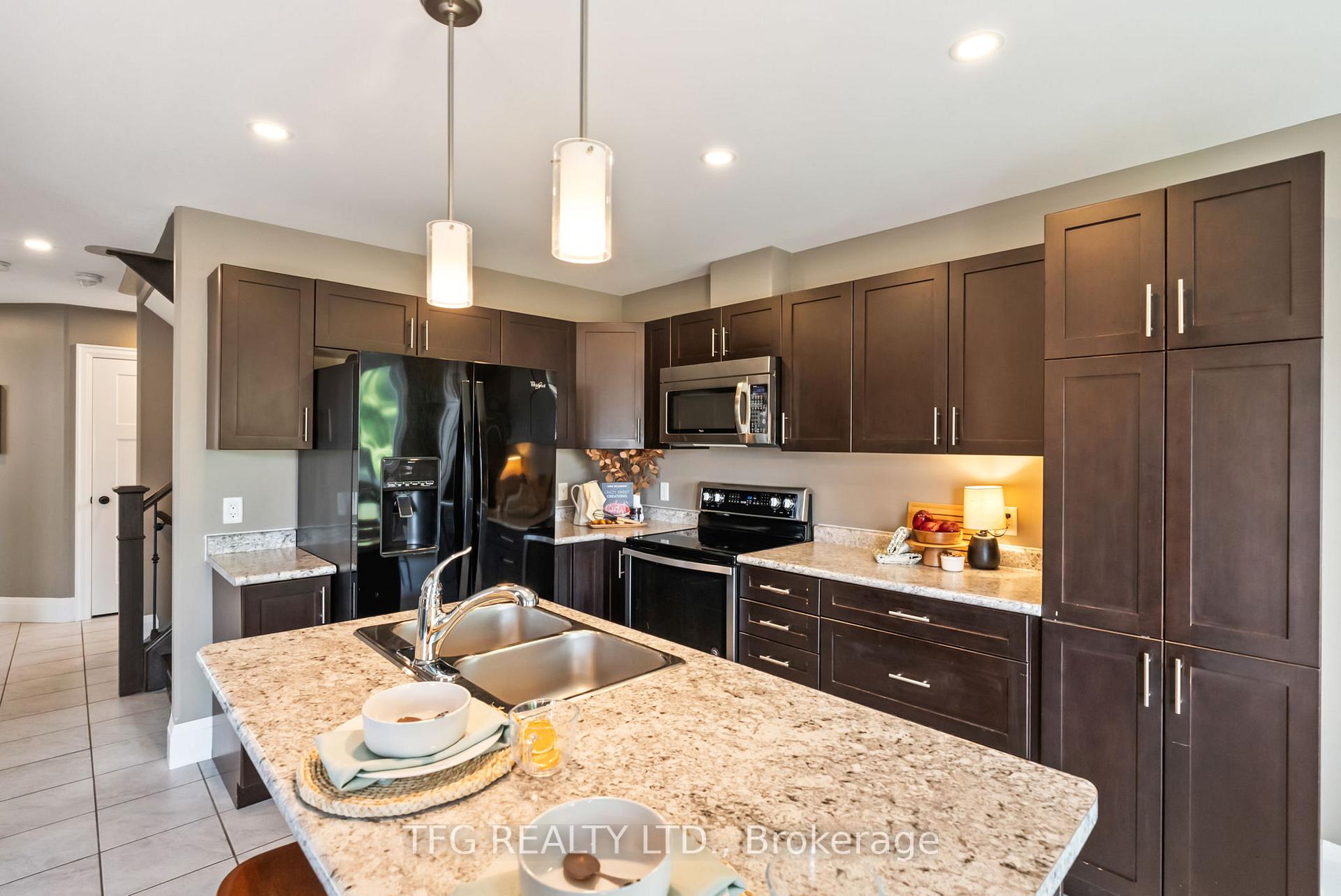 Photo 10 of 103 Mallory Street, Clarington, Courtice — HOMEH
