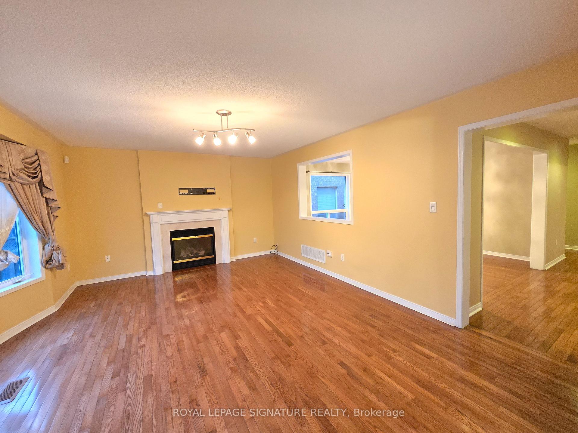 Photo 10 of Unit Upper, 181 Brisdale Drive, Brampton, Fletcher's Meadow — HOMEH