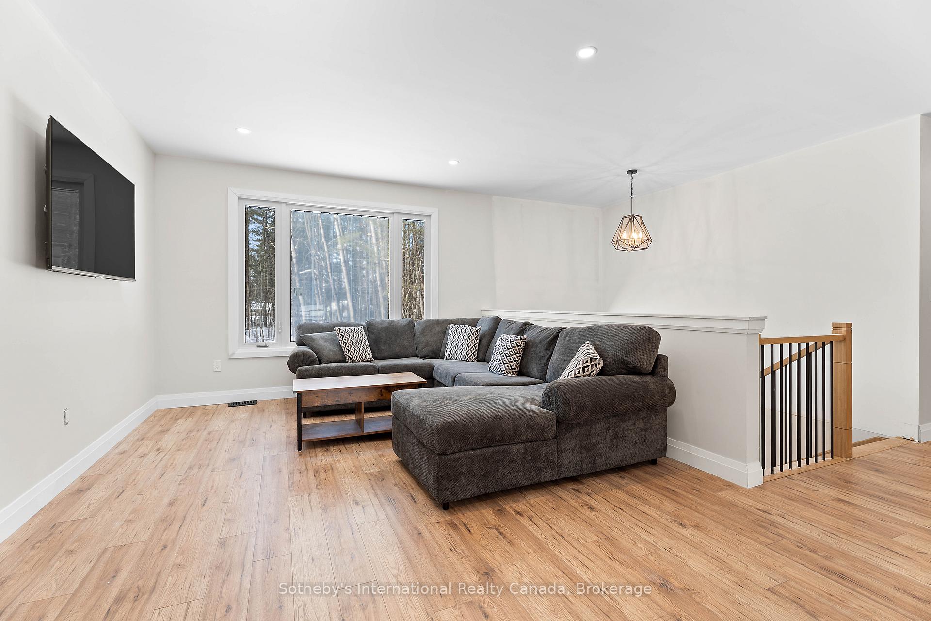 Photo 17 of 1094 Laidlaw Avenue, Gravenhurst, Morrison — HOMEH
