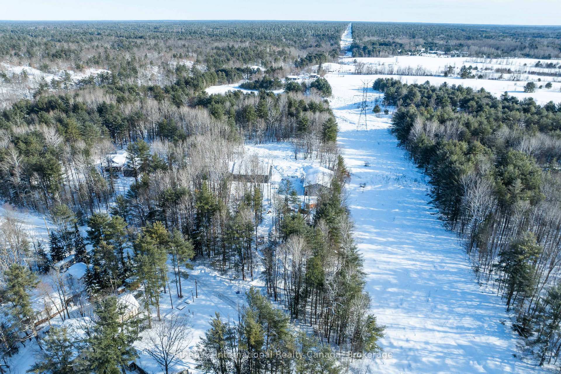 Photo 31 of 1094 Laidlaw Avenue, Gravenhurst, Morrison — HOMEH