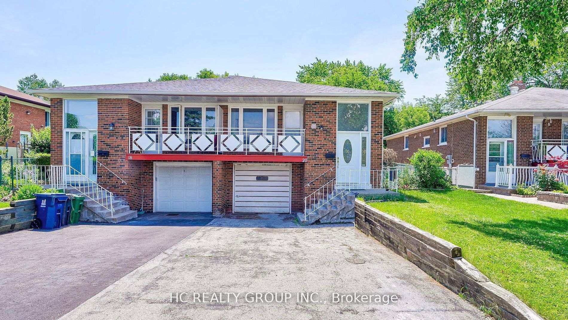 Front of Unit Upper, 20 Greyhound Drive