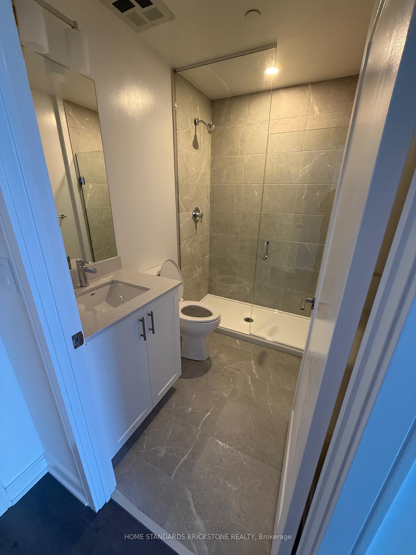 Photo 2 of B1404-715 Davis Drive, Newmarket, Huron Heights-Leslie Valley — HOMEH