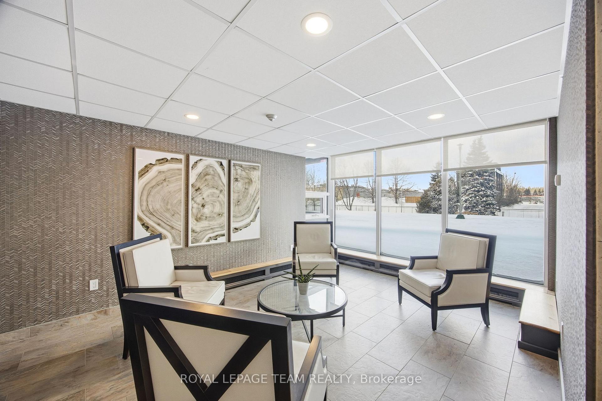Photo 2 of Unit 109, 19 Woodlawn Road E, Guelph, Riverside Park — HOMEH