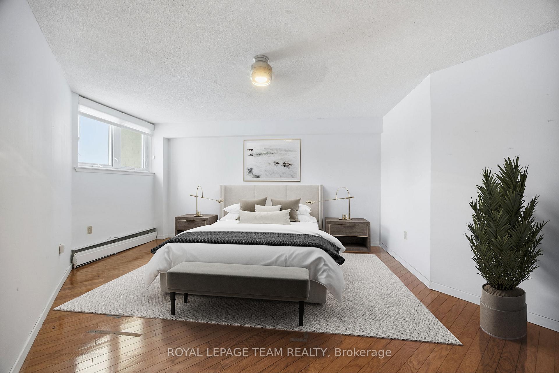 Photo 11 of Unit 109, 19 Woodlawn Road E, Guelph, Riverside Park — HOMEH